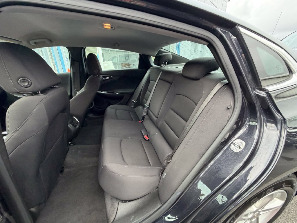 Used 2023 Chevrolet Malibu LT FWD image 10