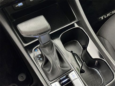 Used 2023 Hyundai Tucson SE image 14