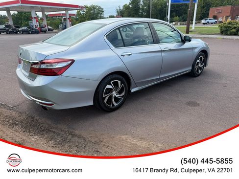 Used 2017 Honda Accord LX image 5