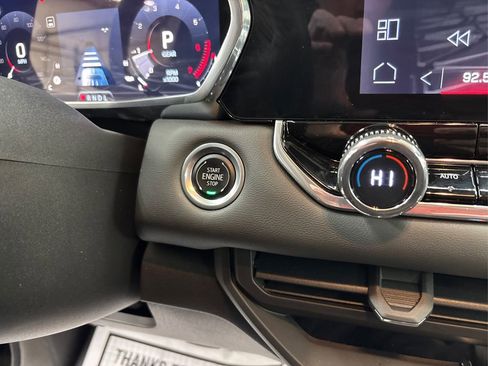 Used 2024 GMC Canyon Elevation w/ Elevation Premium Package image 25