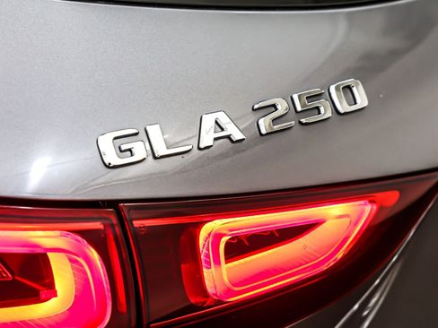 Certified 2022 Mercedes-Benz GLA 250 GLA 250 4MATIC SUV image 11