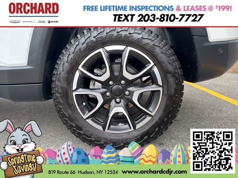 Used 2024 Jeep Compass Trailhawk w/ Trailhawk Elite Group AWD/4WD image 11