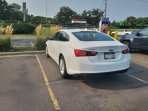 Used 2018 Chevrolet Malibu LT FWD image 16