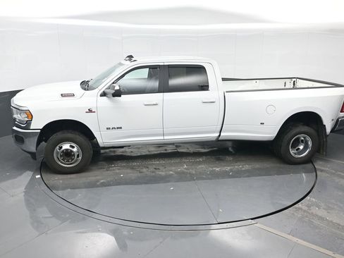 Used 2022 RAM 3500 Big Horn AWD/4WD image 18