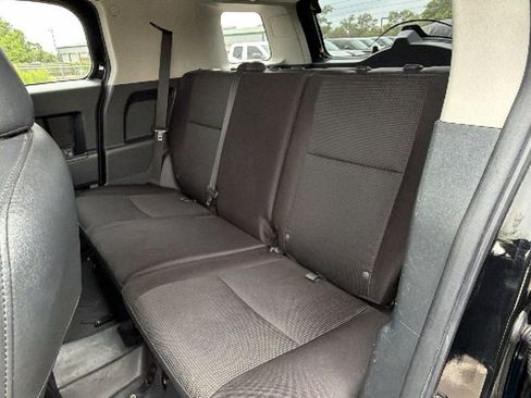 Used 2014 Toyota FJ Cruiser 4WD w/ Convenience Package image 34