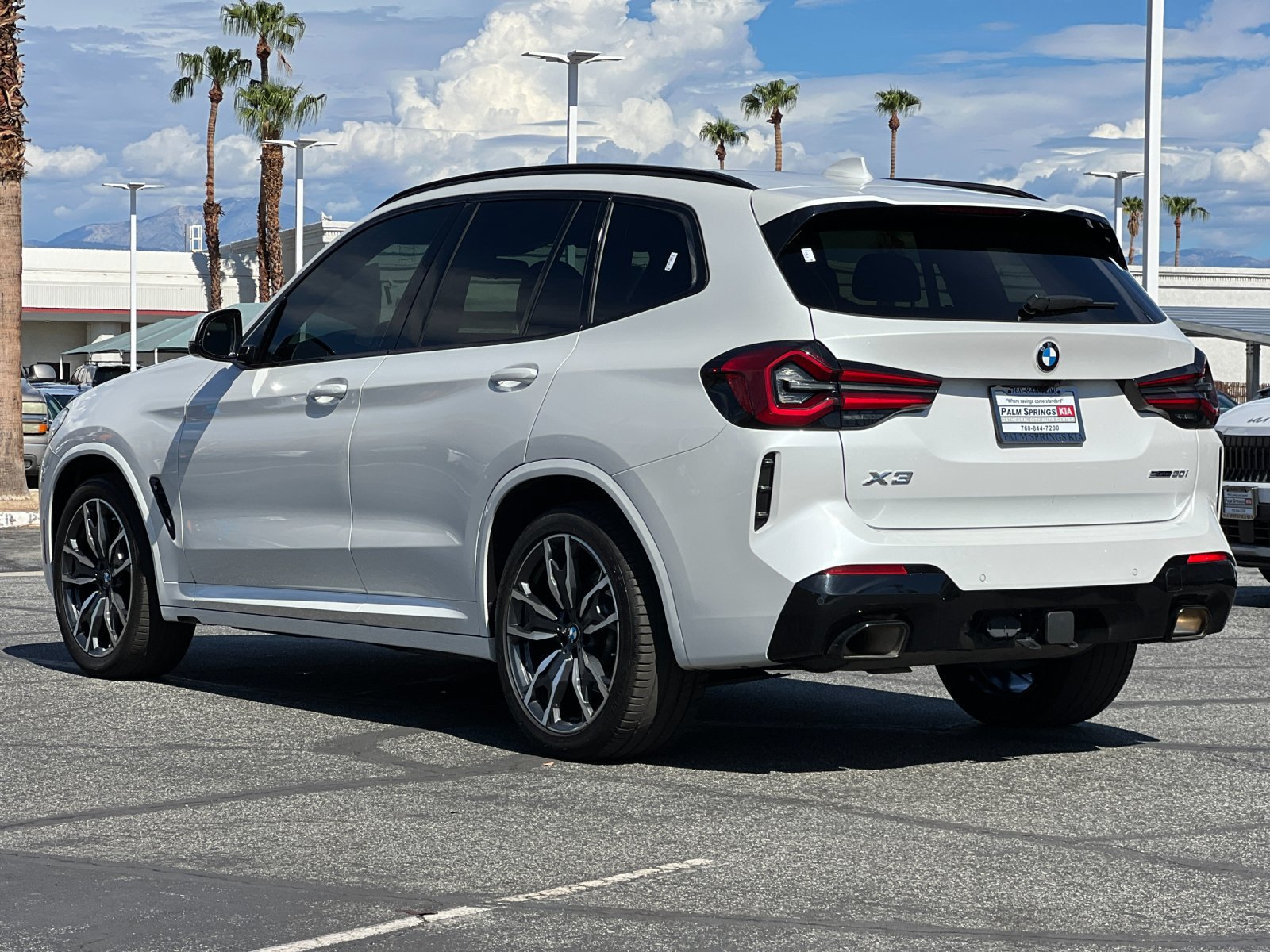 Used 2024 BMW X3 sDrive30i w/ Premium Package w/ZPA RWD image 5