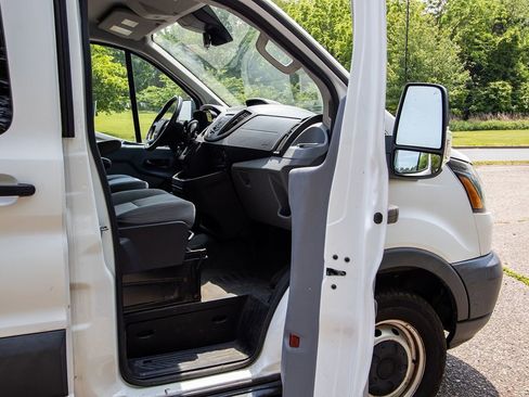 Used 2017 Ford Transit 250 130 Low Roof image 16