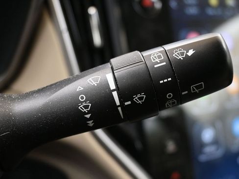 Certified 2025 Subaru Outback Limited AWD/4WD image 30