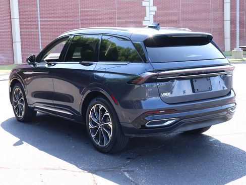 Used 2024 Lincoln Nautilus Reserve AWD/4WD image 6