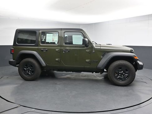 Used 2023 Jeep Wrangler Unlimited Sport AWD/4WD image 9
