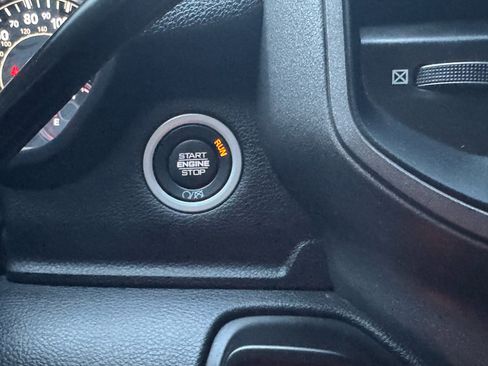 Used 2022 RAM 3500 Tradesman w/ Chrome Appearance Group image 32