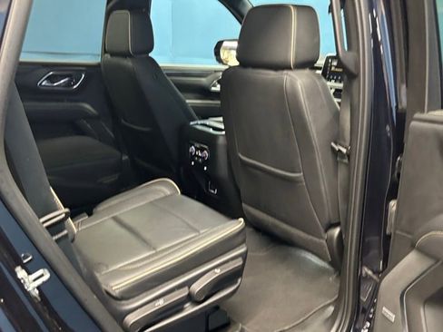 Used 2023 GMC Yukon SLT AWD/4WD image 42
