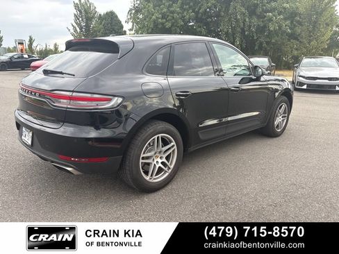 Used 2021 Porsche Macan AWD/4WD image 3