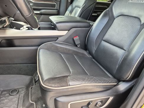 Used 2020 RAM 1500 Laramie AWD/4WD image 16
