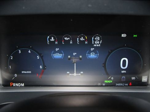 Used 2025 Ford F150 Platinum image 12