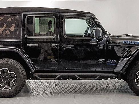 Used 2023 Jeep Wrangler Unlimited Rubicon 4xe AWD/4WD image 2
