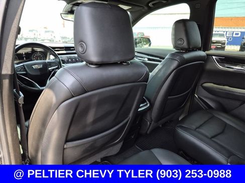 Used 2021 Cadillac XT6 Premium Luxury FWD image 37