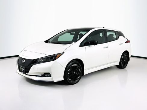 Used 2023 Nissan Leaf SV Plus image 3