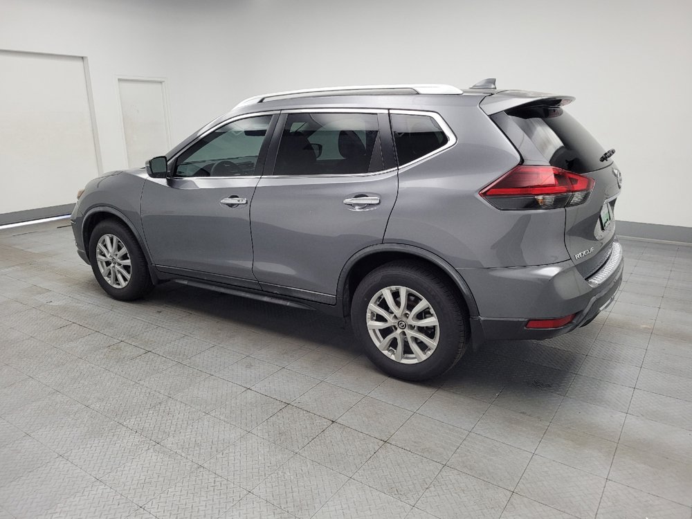 Used 2018 Nissan Rogue SV FWD image 3