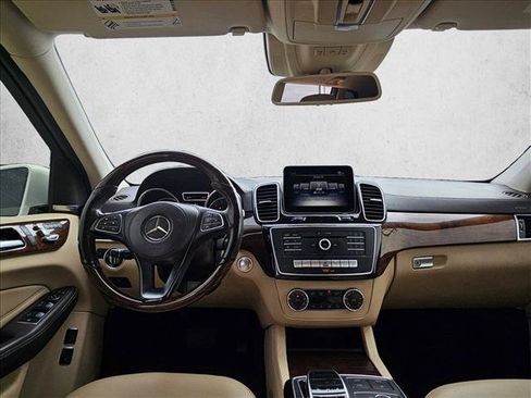 Used 2018 Mercedes-Benz GLS 450 4MATIC image 15