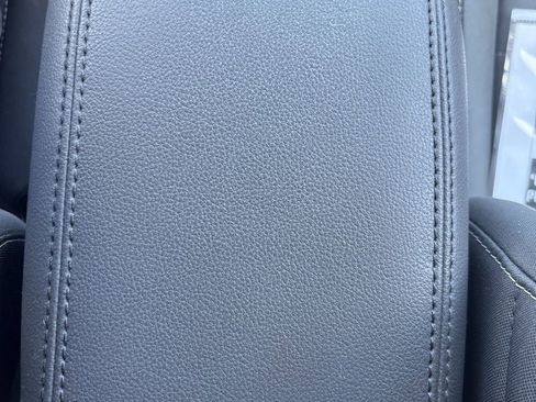 Used 2015 Ford Escape SE image 26