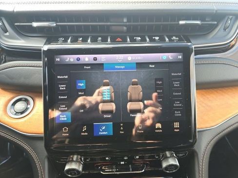 Used 2023 Jeep Grand Cherokee L Summit image 14