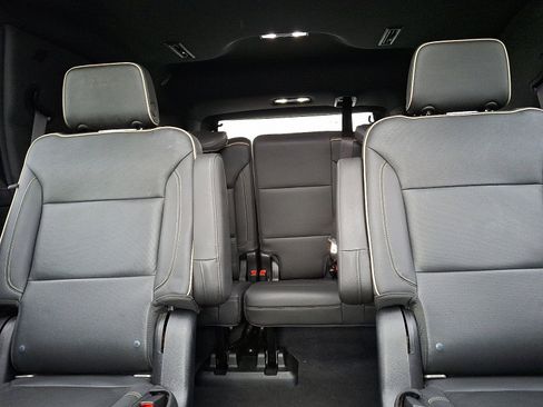 Used 2021 GMC Yukon SLT w/ SLT Luxury Plus Package image 19