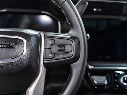 Used 2024 GMC Sierra 2500 Denali w/ Denali Reserve Package image 12