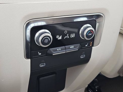 Certified 2023 GMC Yukon Denali AWD/4WD image 22