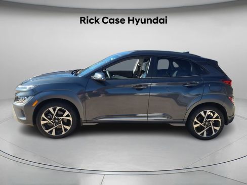 Used 2022 Hyundai Kona Limited w/ Cargo Package image 3