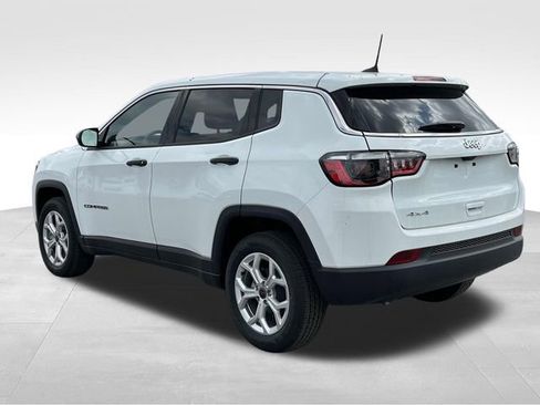 New 2025 Jeep Compass Sport image 5