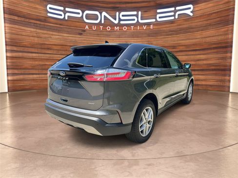 Used 2024 Ford Edge SEL w/ Convenience Package AWD/4WD image 7