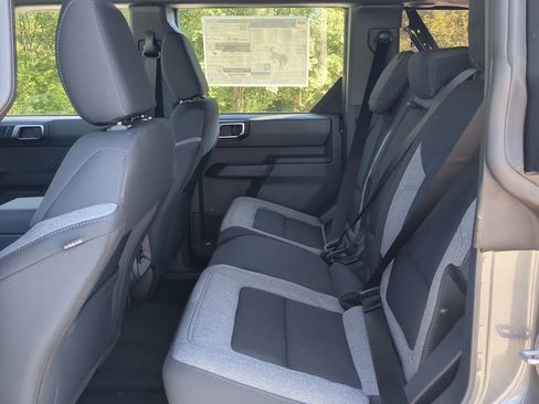 New 2025 Ford Bronco 4-Door image 12