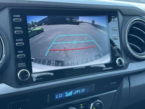 Certified 2022 Toyota Tacoma TRD Off-Road w/ Technology Package image 15