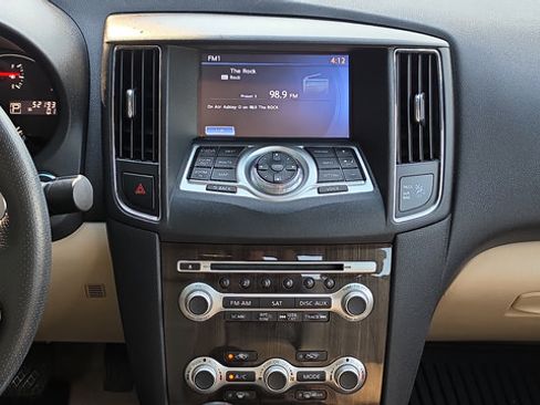 Used 2014 Nissan Maxima 3.5 SV w/ Premium Package FWD image 11