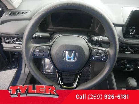 Used 2024 Honda Accord EX image 26