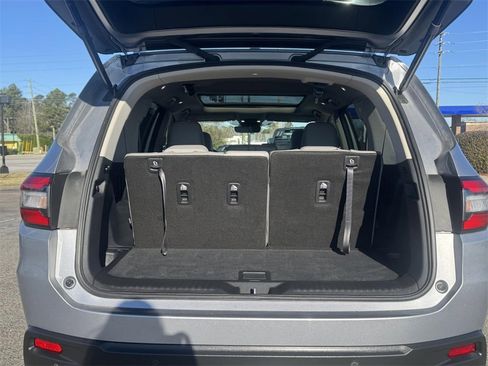 Used 2023 Honda Pilot Touring image 10