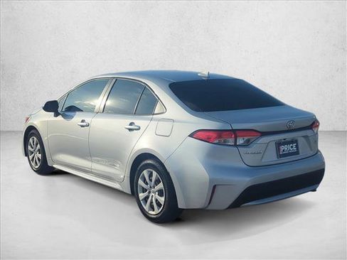 Used 2020 Toyota Corolla LE image 7