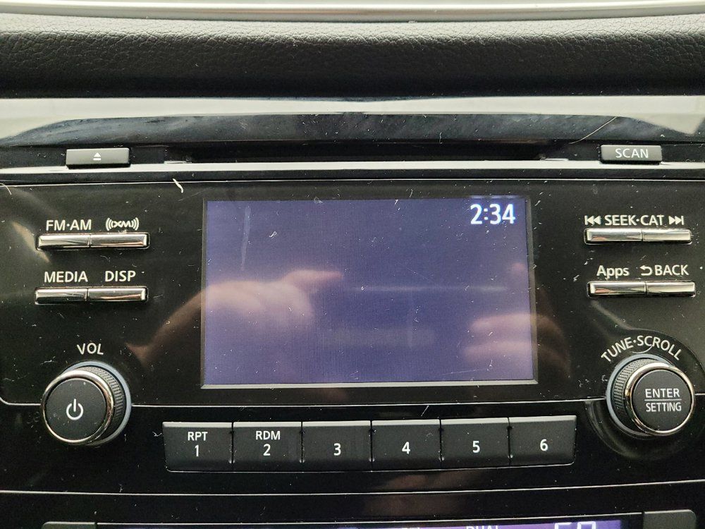 Used 2015 Nissan Rogue SV AWD/4WD image 25