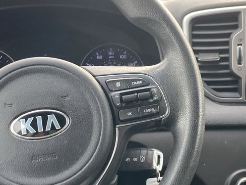 Used 2017 Kia Sportage LX w/ LX Popular Package image 13