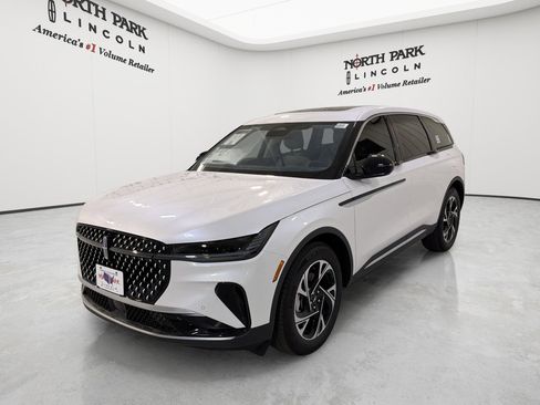 New 2026 Lincoln Nautilus Premier w/ Equipment Group 102A AWD/4WD image 1