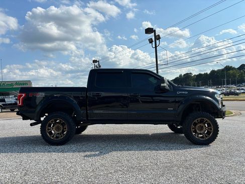 Used 2017 Ford F150 XLT w/ Equipment Group 302A Luxury AWD/4WD image 8