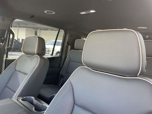 New 2026 GMC Yukon XL Elevation image 22