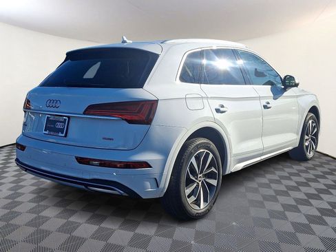 Used 2021 Audi Q5 Premium w/ Convenience Package image 6