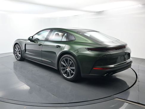 Certified 2025 Porsche Panamera RWD image 3