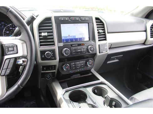 Used 2020 Ford F350 Lariat w/ Lariat Value Package AWD/4WD image 25