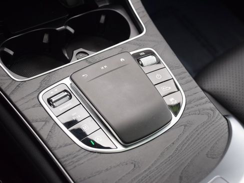 Used 2022 Mercedes-Benz GLC 300 image 28