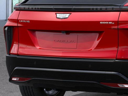 New 2026 Cadillac Lyriq Sport image 15