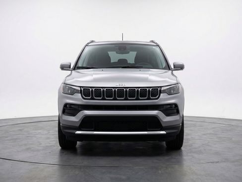Used 2025 Jeep Compass Limited image 2