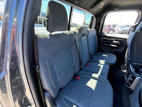 Used 2020 RAM 1500 Big Horn AWD/4WD image 25
